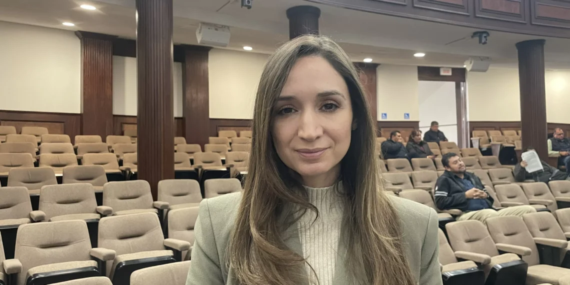 Desde Congreso del brazo exhortan a brindar horarios flexibles y capacitación para madres trabajadoras en la industria