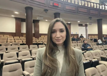 Desde Congreso del brazo exhortan a brindar horarios flexibles y capacitación para madres trabajadoras en la industria