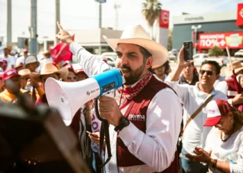 Attolini realiza jornada informativa sobre juicio político a Román Cepeda