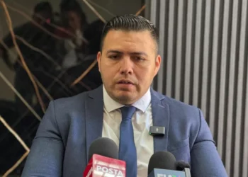 Revisan cámaras para identificar a responsable de abandonar droga en CETIS 48